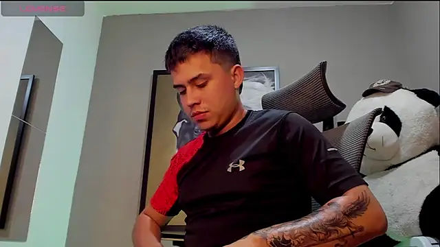 Snapshot of mattiwsmorris_ chatting on 09.25.25 mattiwsmorris online show from 09.25.25