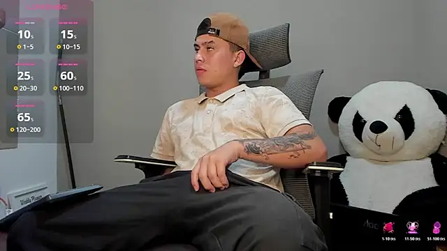 Snapshot of mattiwsmorris_ chatting on 10.31.25 mattiwsmorris online show from 10.31.25