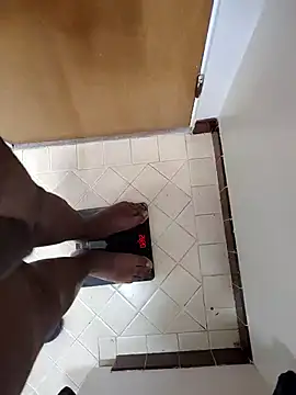 Snapshot of KingSlim56 chatting on 10.08.25 KingSlim56 online show from 10.08.25