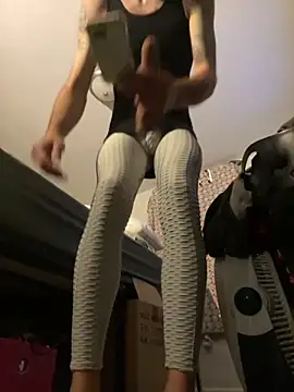 Snapshot of QueenM3 chatting on 11.10.25 QueenM3 online show from 11.10.25