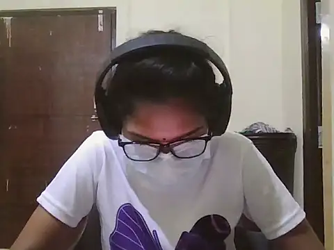 Snapshot of cutee_telugu chatting on 10.19.25 cutee telugu online show from 10.19.25