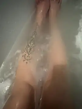 Snapshot of Naughtbaby_2025 chatting on 10.19.25 Naughtbaby 2025 online show from 10.19.25