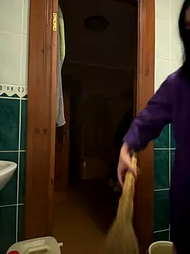 Snapshot of Naughtbaby_2025 chatting on 10.20.25 Naughtbaby 2025 online show from 10.20.25