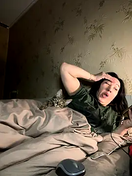 Snapshot of Naughtbaby_2025 chatting on 10.27.25 Naughtbaby 2025 online show from 10.27.25