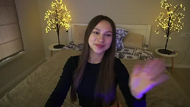 Snapshot of PaigePrado chatting on 09.16.25 PaigePrado online show from 09.16.25