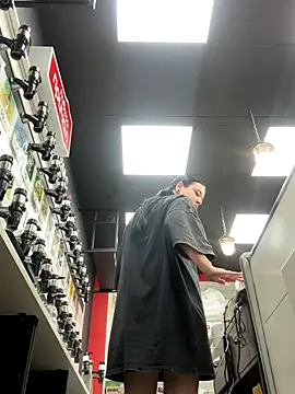 Snapshot of AlishaPrettyBlade chatting on 11.09.25 AlishaPrettyBlade online show from 11.09.25