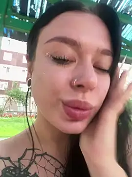 AlishaPrettyBlade online show from 07.06.26