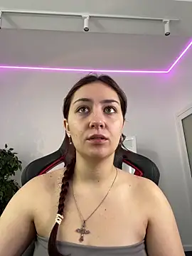 Snapshot of AshleySkott_ chatting on 09.15.25 AshleySkott online show from 09.15.25