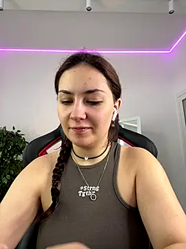 Snapshot of AshleySkott_ chatting on 10.06.25 AshleySkott online show from 10.06.25