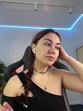 Snapshot of AshleySkott_ chatting on 10.12.25 AshleySkott online show from 10.12.25