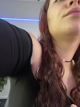 Snapshot of AshleySkott_ chatting on 10.25.25 AshleySkott online show from 10.25.25