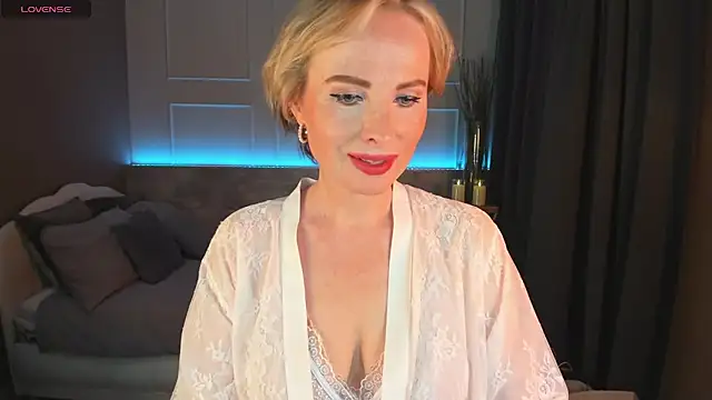 Sandra Kind online show from 03.02.25