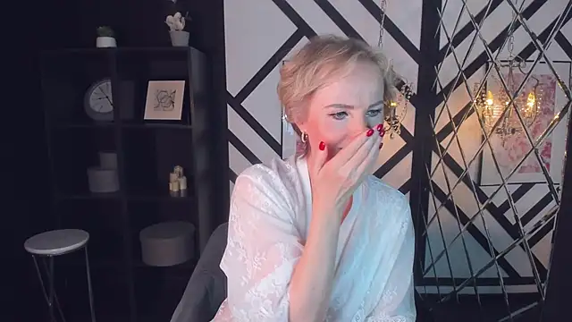 Sandra Kind online show from 03.15.25