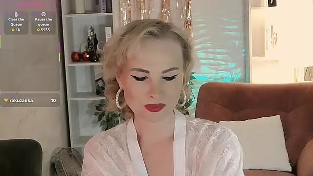 Snapshot of Sandra_Kind chatting on 01.19.26 Sandra Kind online show from 01.19.26