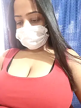 COZY ROZI online show from 10.05.25