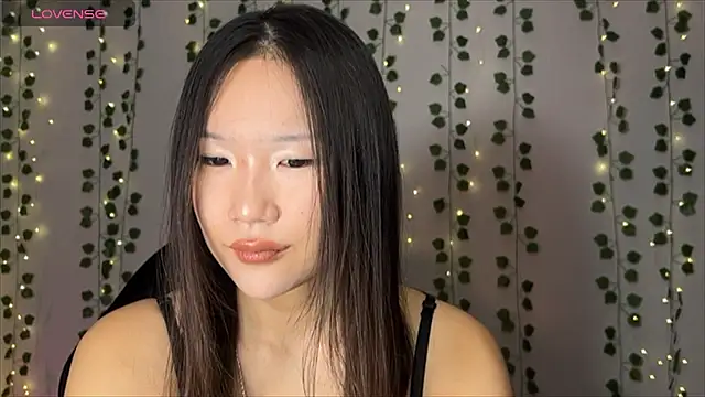 Asian Vi online show from 10.18.25