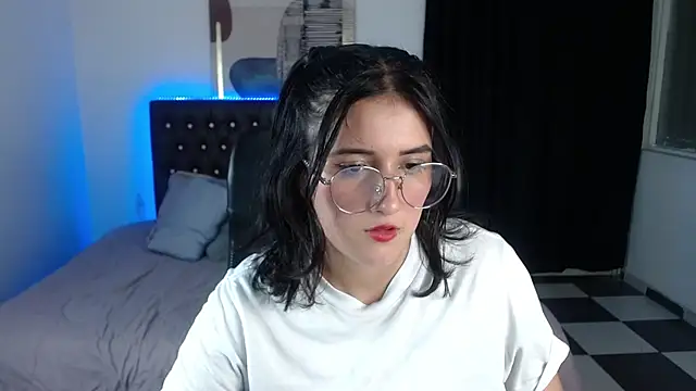 amy royale online show from 02.26.25