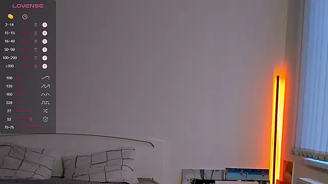 Snapshot of Andrea_tasty chatting on 09.28.25 Andrea tasty online show from 09.28.25