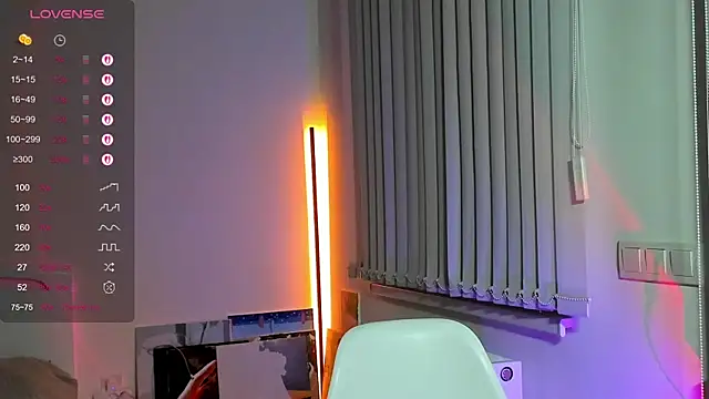 Snapshot of Andrea_tasty chatting on 11.06.25 Andrea tasty online show from 11.06.25