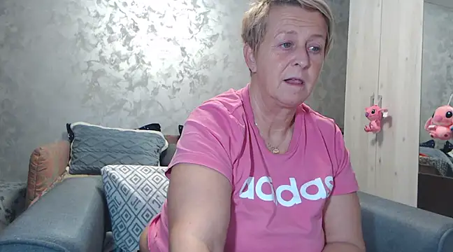 RosesandLillies online show from 03.18.25