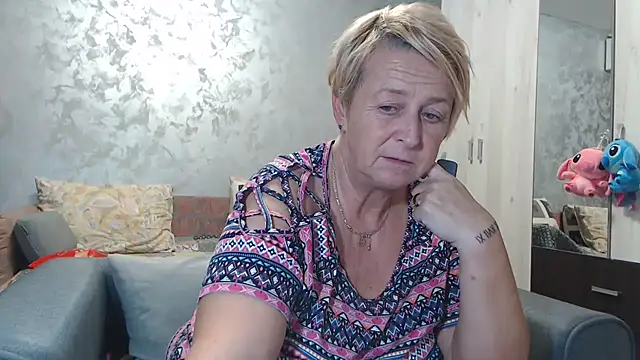 RosesandLillies online show from 10.20.25