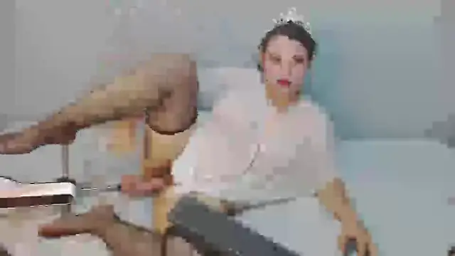 kattyloveless online show from 10.08.25