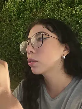 Snapshot of Alice_surprise chatting on 03.23.25 Alice surprise online show from 03.23.25