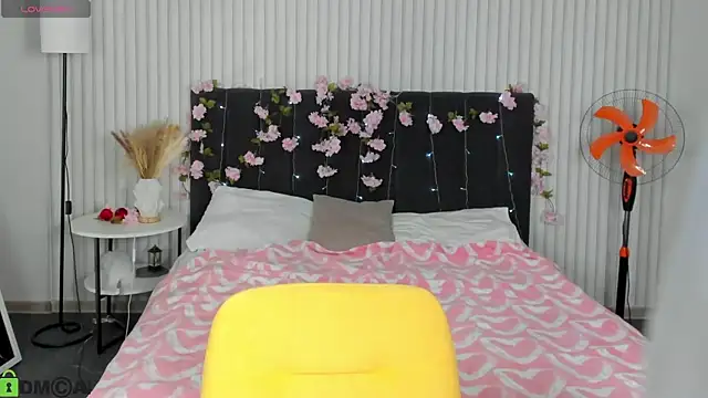 Snapshot of boozekirs_ chatting on 10.06.25 boozekirs online show from 10.06.25