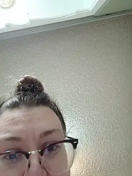 HTXBELLE online show from 11.07.25