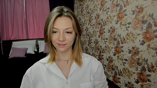 Snapshot of AmandaGracy_1 chatting on 10.12.25 AmandaGracy 1 online show from 10.12.25