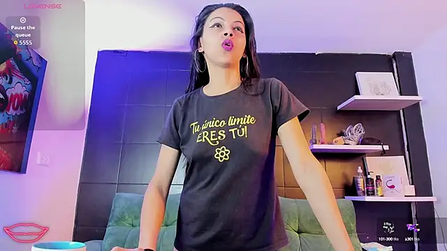 aitana garcia  online show from 09.09.25