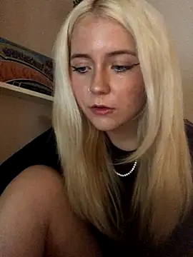 Blondie Sofia Essexbabe online show from 10.14.25