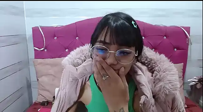 Karla SlutSkinny online show from 03.18.25
