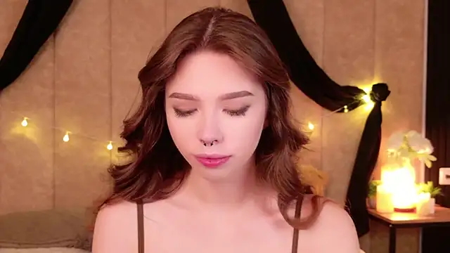 Sierra Fane online show from 10.11.25