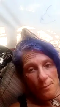 Snapshot of MfMwTrinity chatting on 10.21.25 MfMwTrinity online show from 10.21.25