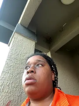 Deshay30 online show from 09.30.25