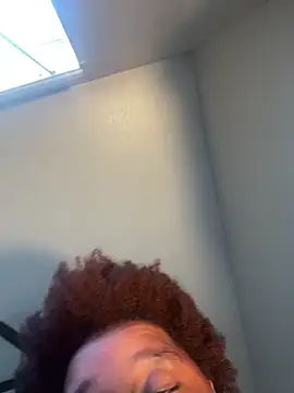 Snapshot of Deshay30 chatting on 02.23.26 Deshay30 online show from 02.23.26