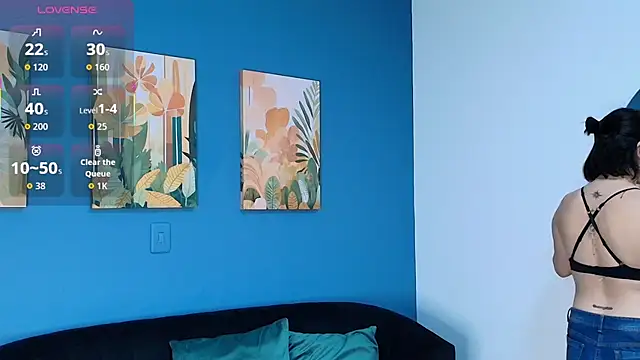 Snapshot of Zamira_Taylor chatting on 10.23.25 Zamira Taylor online show from 10.23.25