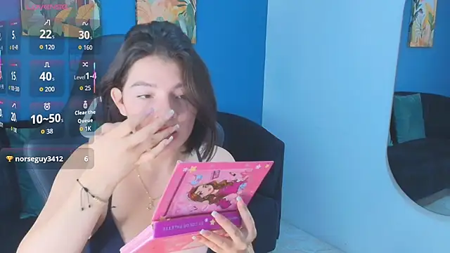 Snapshot of Zamira_Taylor chatting on 10.28.25 Zamira Taylor online show from 10.28.25