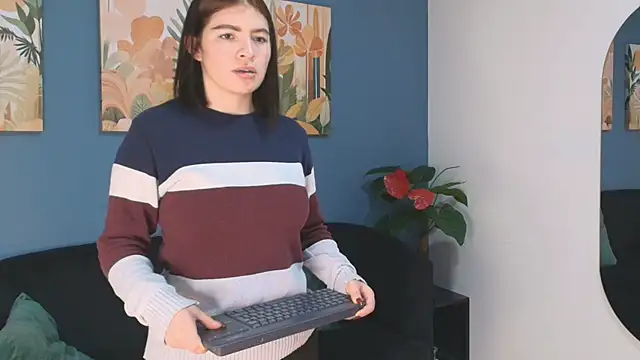 Zamira Taylor online show from 02.13.26