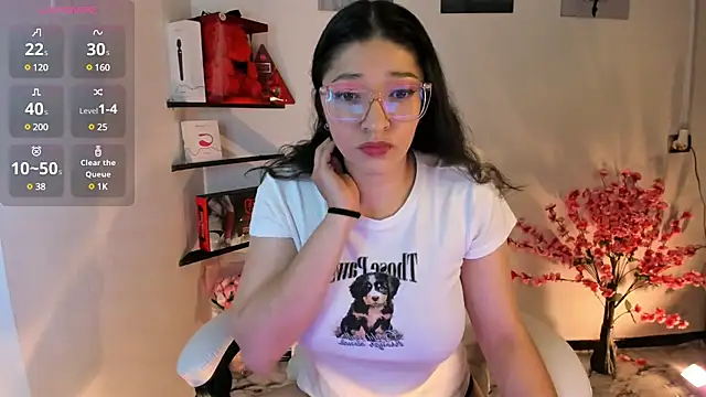 Snapshot of julieth26 chatting on 02.25.25 julieth26 online show from 02.25.25