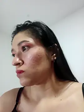 Snapshot of julieth26 chatting on 03.10.26 julieth26 online show from 03.10.26