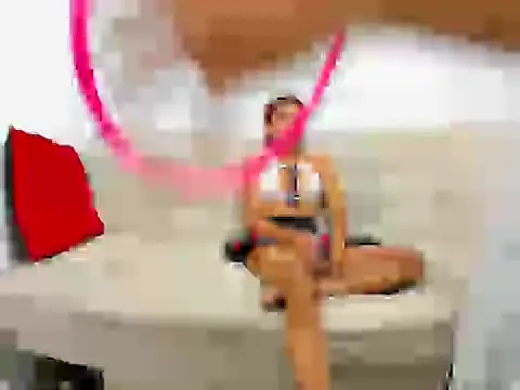 Snapshot of horrny_18_victoria chatting on 11.07.25 horrny 18 victoria online show from 11.07.25