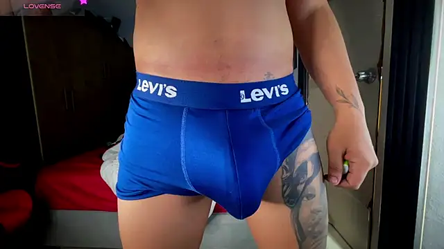 jeffvalemtino online show from 08.04.26