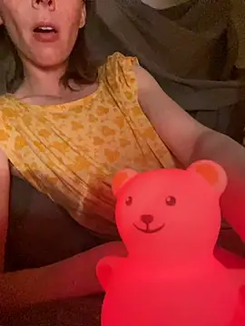 Hildas online show from 10.22.25