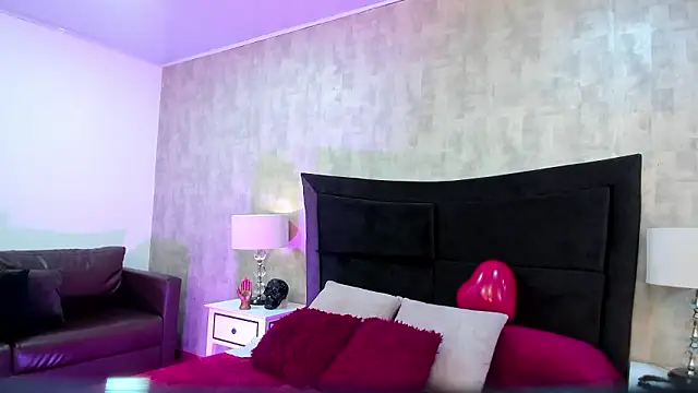 NahomyCarther online show from 03.11.26