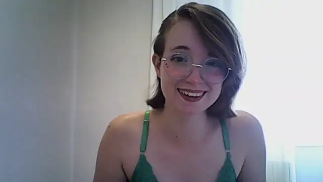 Elise Nyx online show from 12.03.25