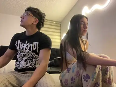 DesireLuxe online show from 04.13.26