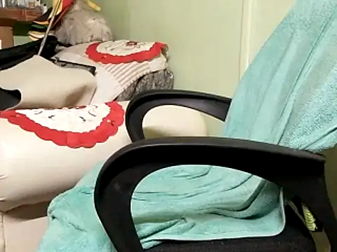 Snapshot of calme_odl1 chatting on 02.22.25 calme odl1 online show from 02.22.25