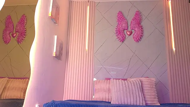 Snapshot of Rachel_rivera chatting on 11.08.25 Rachel rivera online show from 11.08.25